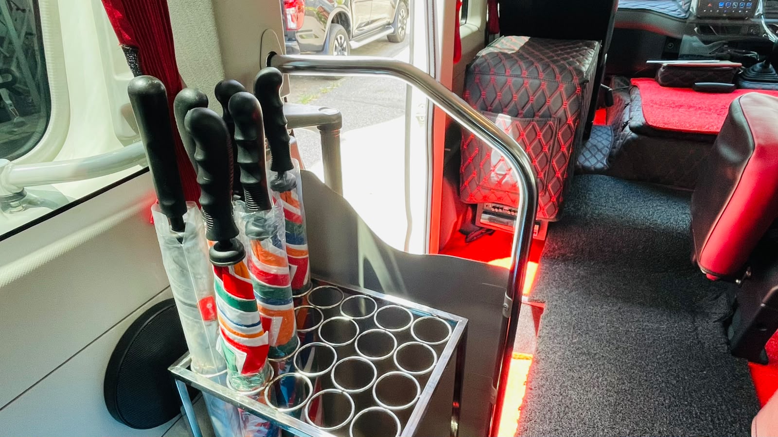 Toyota Coaster Seating Arrangement